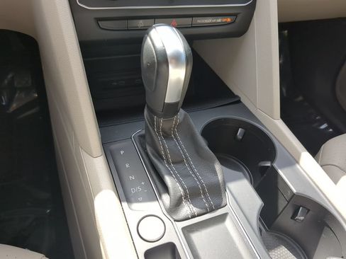 Certified 2023 Volkswagen Atlas SE FWD image 25