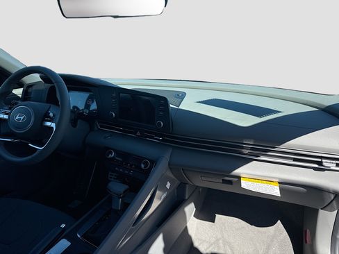 New 2026 Hyundai Elantra Sport FWD image 21