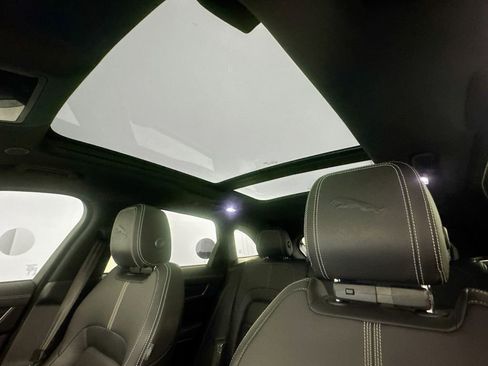 Certified 2025 Jaguar F-PACE R-Dynamic S AWD/4WD image 21