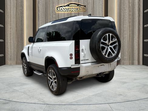 Used 2023 Land Rover Defender 90 S image 5