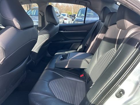 Used 2024 Toyota Camry SE image 27