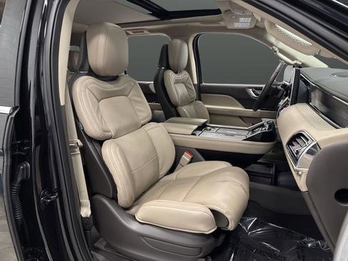 Used 2024 Lincoln Navigator L Reserve image 34