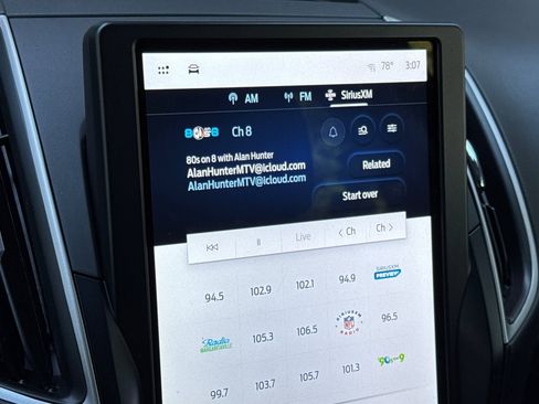 Used 2023 Ford Edge SEL image 21