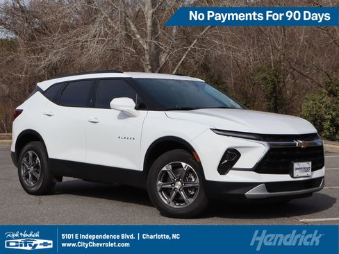 Used 2026 Chevrolet Blazer LT w/ Convenience Package FWD image 1