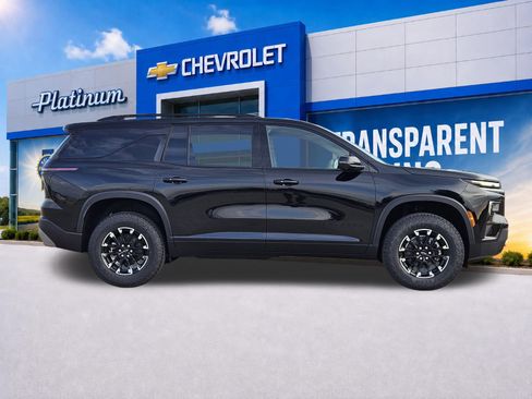 New 2026 Chevrolet Traverse Z71 w/ Driver Confidence Package AWD/4WD image 7