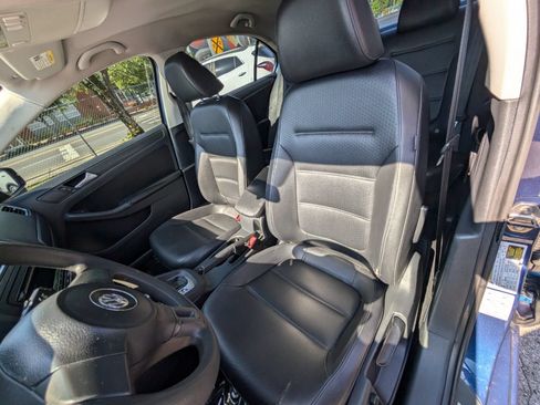 Used 2014 Volkswagen Jetta SE FWD image 15