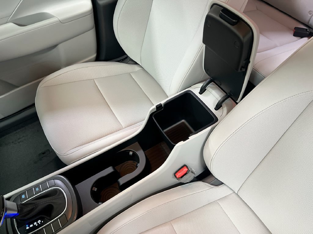 New 2027 Hyundai Kona SE FWD image 28