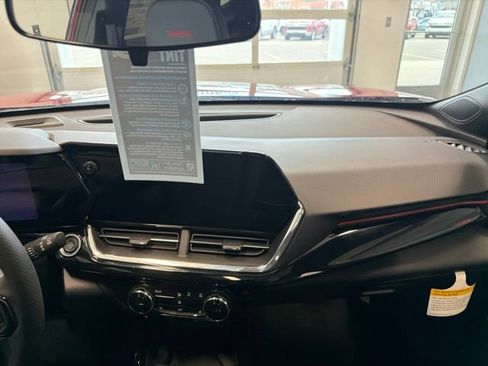 New 2026 Chevrolet Trax RS w/ Sunroof Package FWD image 31