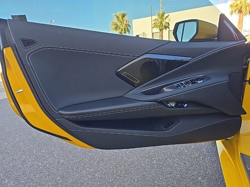 Used 2025 Chevrolet Corvette Stingray Preferred Conv w/ Stealth Interior Trim Package RWD image 15