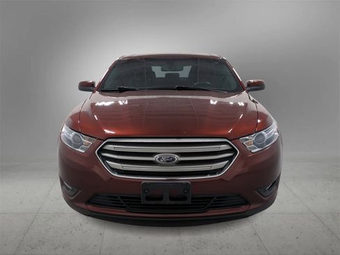 Used 2016 Ford Taurus SEL w/ Equipment Group 201A image 5