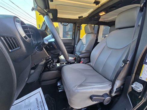 Used 2016 Jeep Wrangler Unlimited Sport AWD/4WD image 10