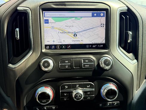 Used 2022 GMC Sierra 3500 Denali w/ Denali Ultimate Package image 33