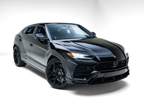 Used 2019 Lamborghini Urus AWD/4WD image 22