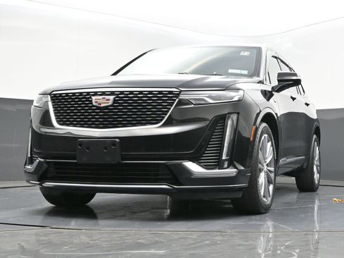 Used 2022 Cadillac XT6 Premium Luxury w/ Technology Package image 41