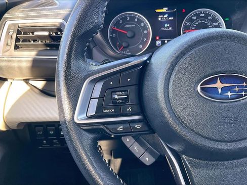 Used 2022 Subaru Ascent Premium w/ Convenience Package image 24