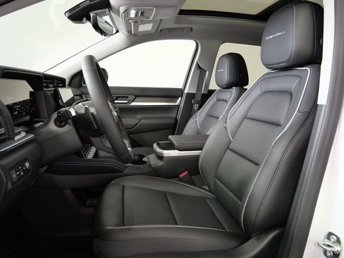 New 2027 GMC Terrain Denali w/ LPO, Floor Liner Package AWD/4WD image 11