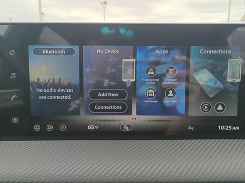 New 2026 Nissan Kicks SR FWD image 14