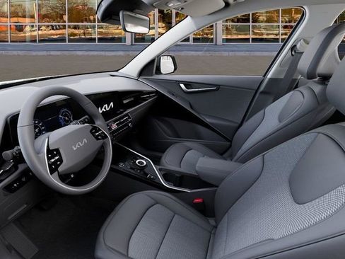 New 2026 Kia Niro Wind image 17