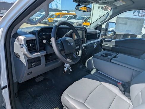 New 2025 Ford F350 XL w/ XL Chrome Package RWD image 10