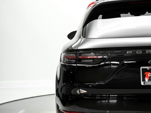 Used 2023 Porsche Cayenne Platinum Edition AWD/4WD image 54