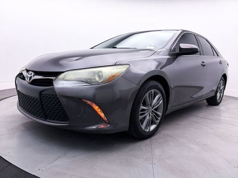 Used 2016 Toyota Camry SE image 7