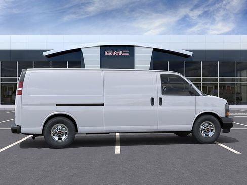 New 2026 GMC Savana 2500 Extended RWD image 5