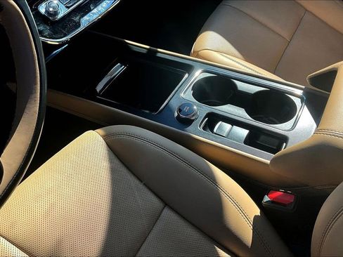 Certified 2023 Lincoln Corsair Reserve w/ Equipment Group 202A image 17