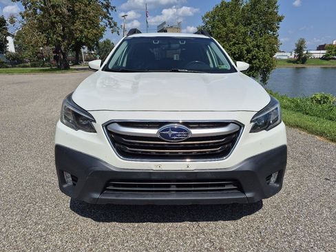 Used 2020 Subaru Outback Premium AWD/4WD image 4