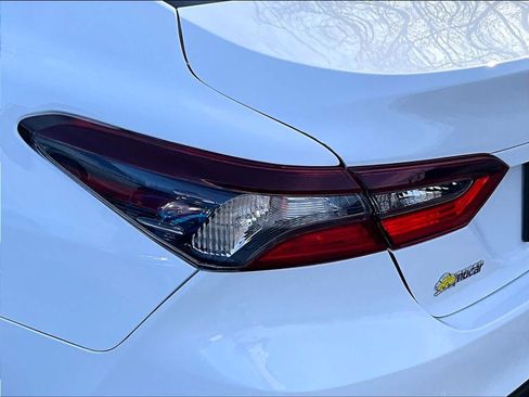 Used 2022 Toyota Camry LE image 33