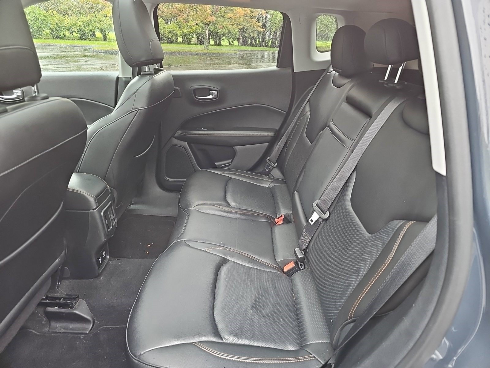 Used 2018 Jeep Compass Limited AWD/4WD image 16
