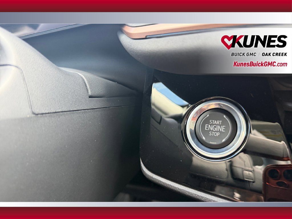 Used 2024 Buick Envision Preferred AWD/4WD image 30