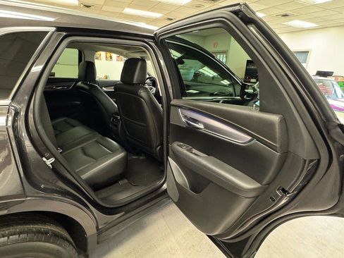 Used 2019 Cadillac XT5 Premium Luxury AWD/4WD image 21
