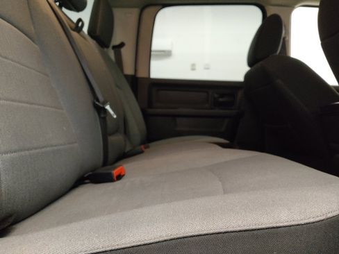 Used 2021 RAM 1500 Tradesman w/ Tradesman SXT Package RWD image 19