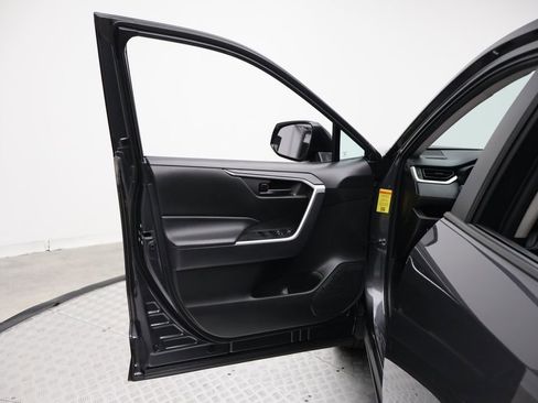 Used 2025 Toyota RAV4 LE image 16