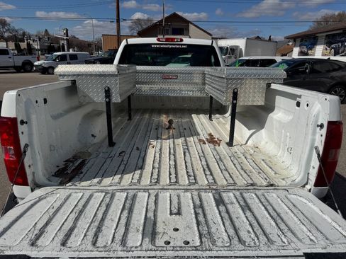 Used 2011 Chevrolet Silverado 2500 W/T AWD/4WD image 10