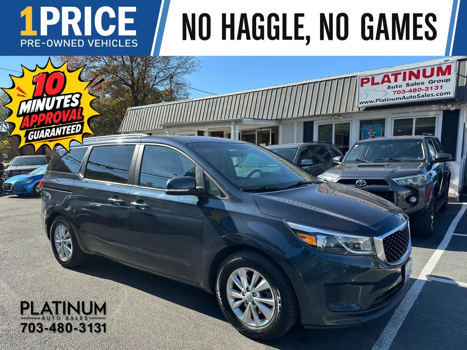 Used 2017 Kia Sedona LX w/ LX Essentials Premium Package FWD image 1