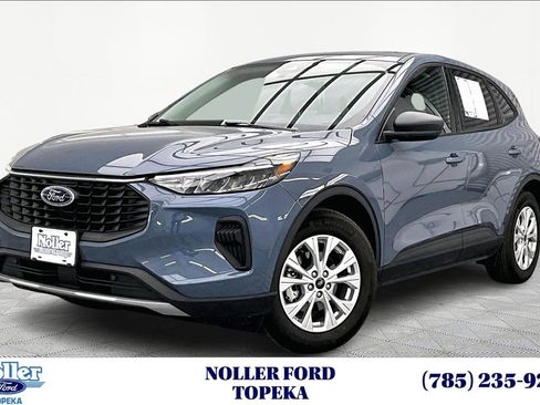 Used 2025 Ford Escape Active w/ Cold Weather Package image 1