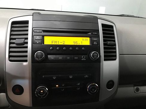 Used 2014 Nissan Frontier S image 27