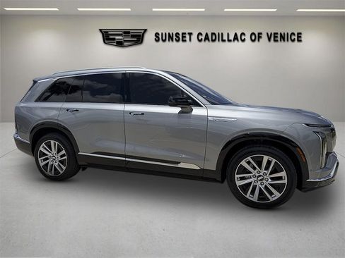 New 2027 Cadillac Vistiq Luxury w/ LPO, Floor Liner Package AWD/4WD image 2