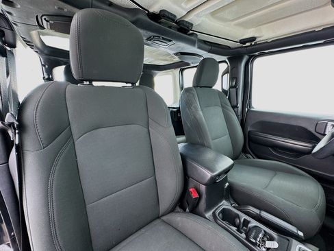 Used 2020 Jeep Wrangler Unlimited Sport AWD/4WD image 19