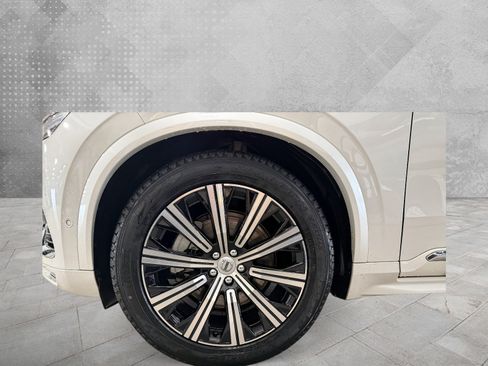 Used 2023 Volvo XC90 B6 Ultimate w/ Lounge Package AWD/4WD image 5