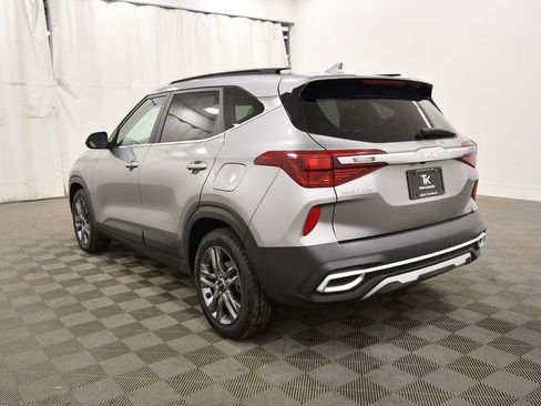 Certified 2023 Kia Seltos S w/ Navigation Package image 5