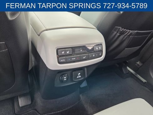 Used 2023 Hyundai Palisade SEL AWD/4WD image 11
