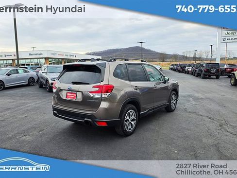 Used 2024 Subaru Forester Premium AWD/4WD image 32