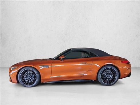 Used 2024 Mercedes-Benz SL 63 AMG 4MATIC image 5