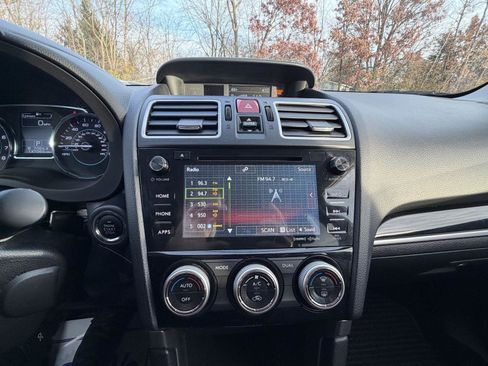 Used 2017 Subaru Forester 2.5i Touring image 14