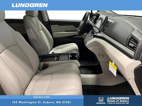 New 2026 Honda Odyssey EX-L image 10