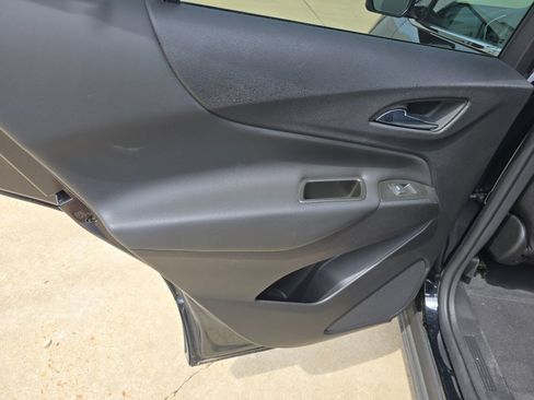 Used 2024 Chevrolet Equinox LT image 11