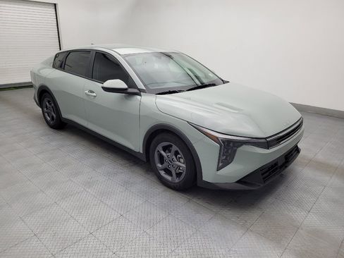 Used 2025 Kia K4 FWD image 11