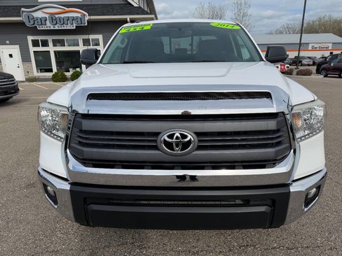 Used 2014 Toyota Tundra SR5 w/ SR5 Upgrade Package AWD/4WD image 8